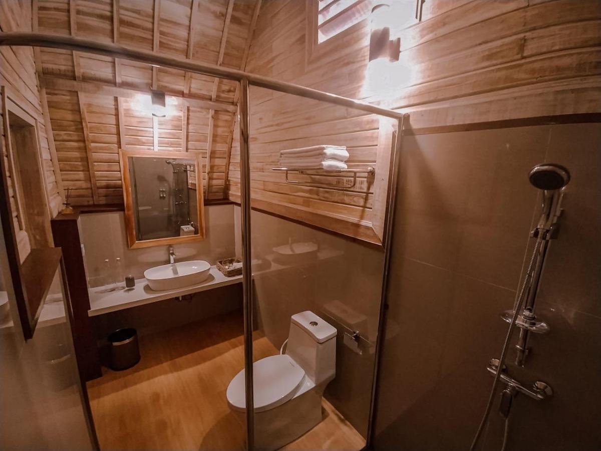 The Blooms Lodge